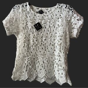 White Lace Short Sleeve Top